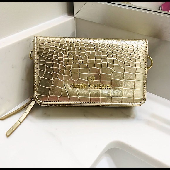 🆕🔥SIMPLY SOUTHERN SUPER CHIC&BEAUTIFUL GOLD COLORED WRISTLET AND OR CROSSBODY - Picture 1 of 14
